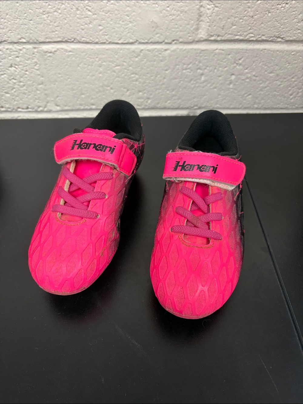 Girls-Soccer Cleats-Loop Strap size 12